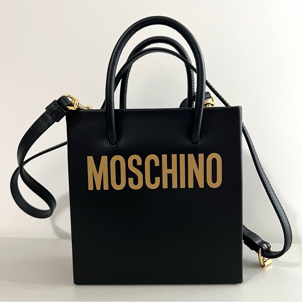 NWT MOSCHINO‎ Gold Logo Leather Crossbody Bag Designer